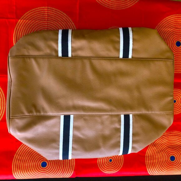 Duffel Bag w Canvas straps & trim. Adjustable, attachable shoulder strap - Picture 4 of 10